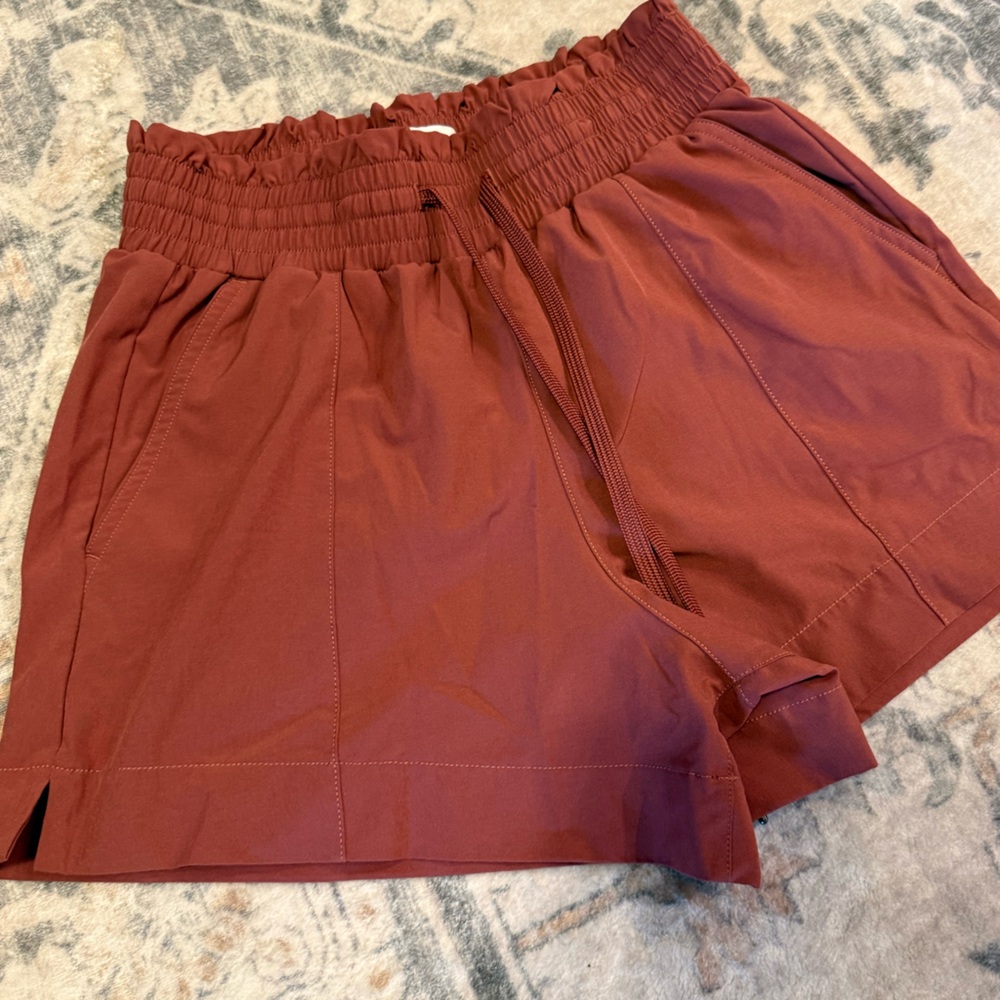 Abercrombie & Fitch Rust High Rise Smocked Waist Shorts Small